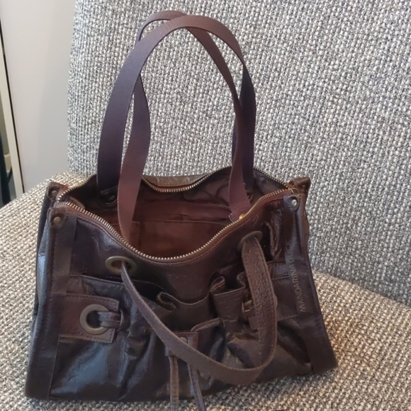 mandarina duck sling bag